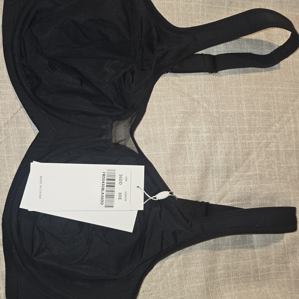 Everyday Full-Coverage Wireless Bra in Black